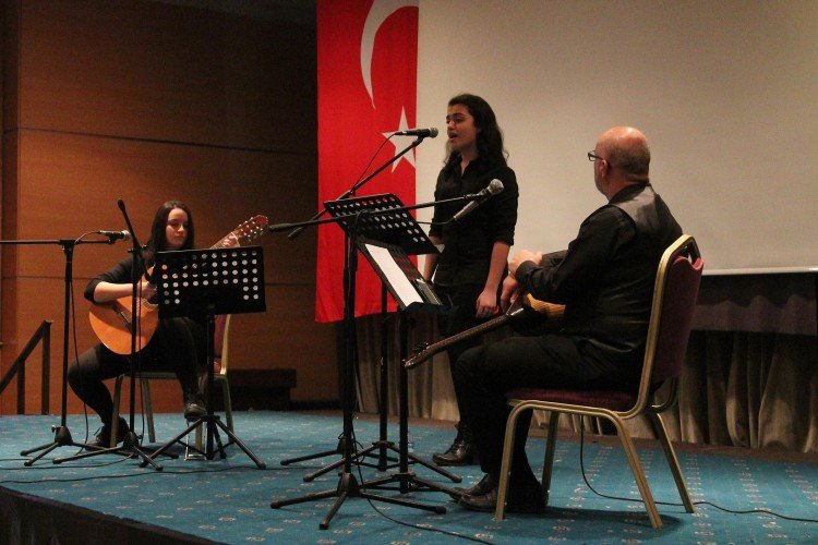 The-Fields-of-Athenry-song-by-Kabatas-High-School-students-in-memory-of-Great-Famine