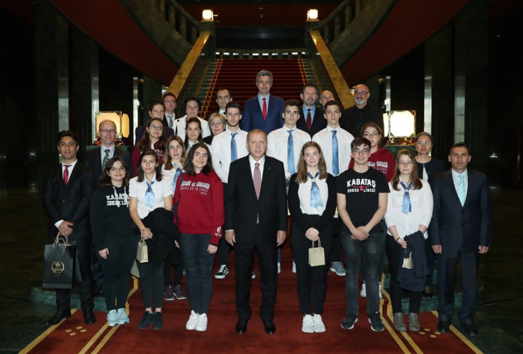 President-of-the-Republic-of-Turkey-receives-the-students--teachers-of-Deak-Ferenc-and-Kabatas-High-Schools