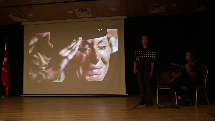 Soldiers-cry-song-in-memory-of-the-fallen-soldiers-of-Canada-at-wars