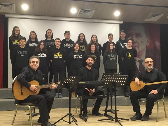 Ah-bir-atas-ver-song-in-memory-of-all-Turkish-martrys-including-students--teachers